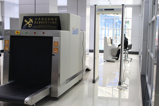 珠海跨境口岸:sma-10080x光机助海关安检更高效